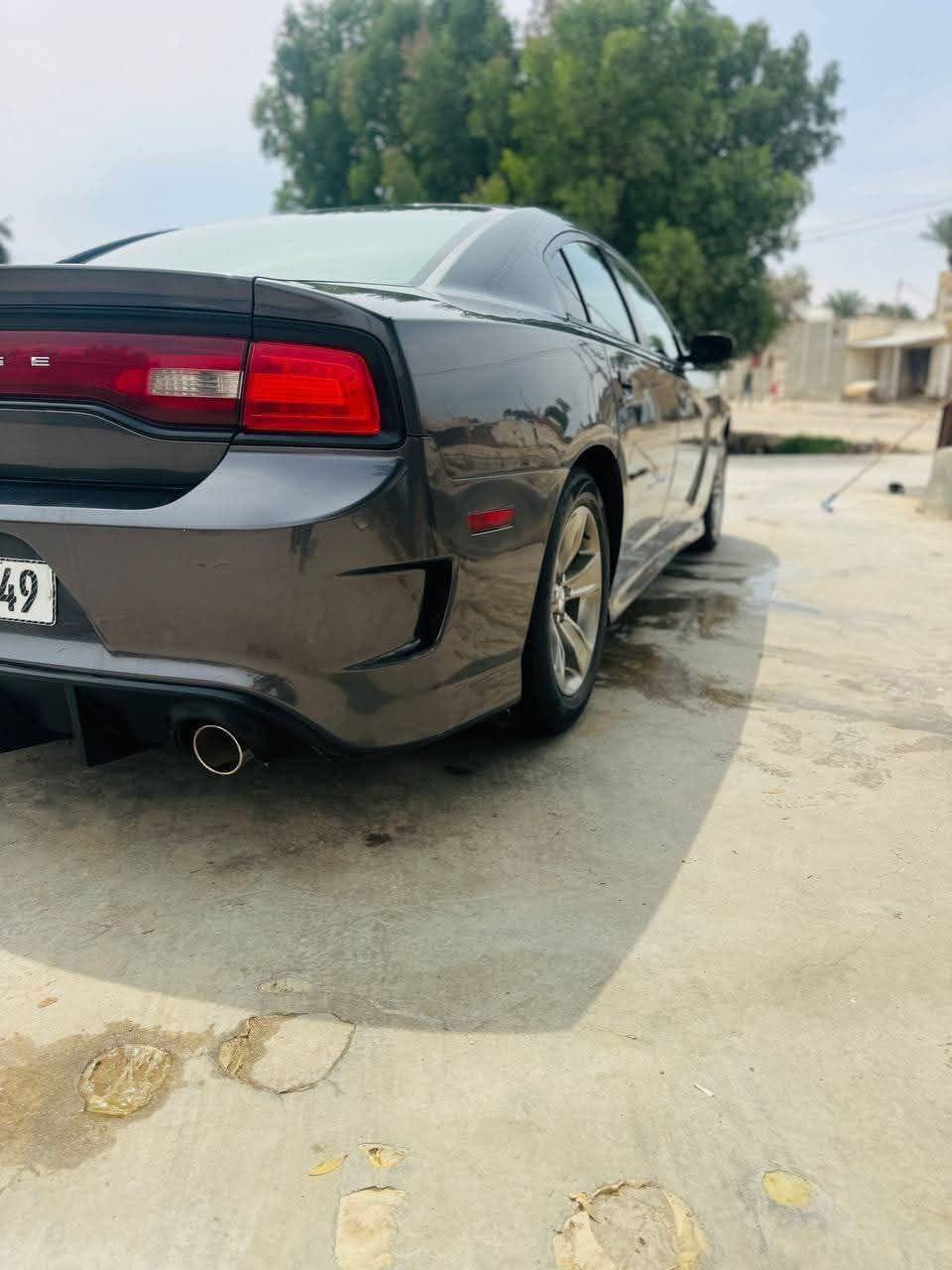 السلام عليكم
دوج جارجر للبيع وارد كندي 
موديل 2013
رقم بابل بأسمي 
ايرباكات سليمة
لون مميز 🔴
السيارة حيل معتنين بيها من دهن وبانزين وادامة نضام ايكو
كشنات كهرباء لايت زنون دبليو عيون المرغوب تايرات جدد
تبريد تدفئة قطعتين فول 
مكينة كير شرط كفالة 
 حادثها شبر جاملغ وشبر بنيد بس  وتكدر ادك رقم الشاصي وتتأكد من صور الحادث ومرفق صور الحادث 
مكان السيارة الديوانية  
للأستفسار واتساب او اتصال 
وبالخير ع الياخذها

***********
