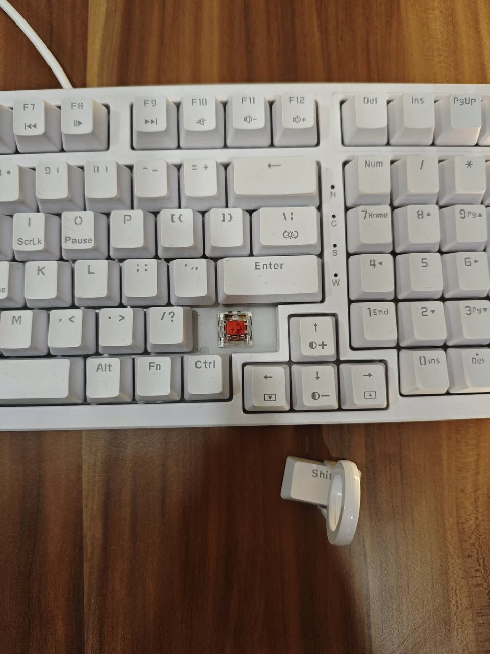 Mouse logitech g402
Bation red switch mechanical keyboard full 

65,000


**إذا كنت صاحب هذا الإعلان وتريد حذفه لأي سبب، رجاءا أرسل رسالة إلى الدعم الفني**