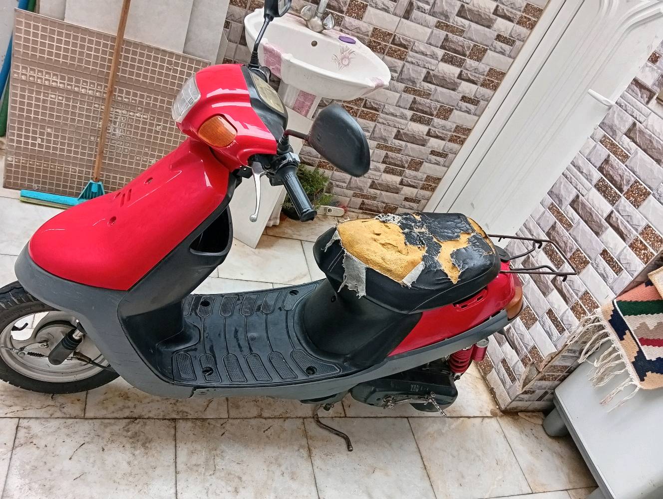 السلام عليكم دراجة بطة 60خطين ياباني للبيع دراجه مجفت مرة وحدة كابريتر جديد السكن كربلاء حي الرسالة قرب اسواق السدرة للعلم دراجة نضيفةنكرة الله شاهد  