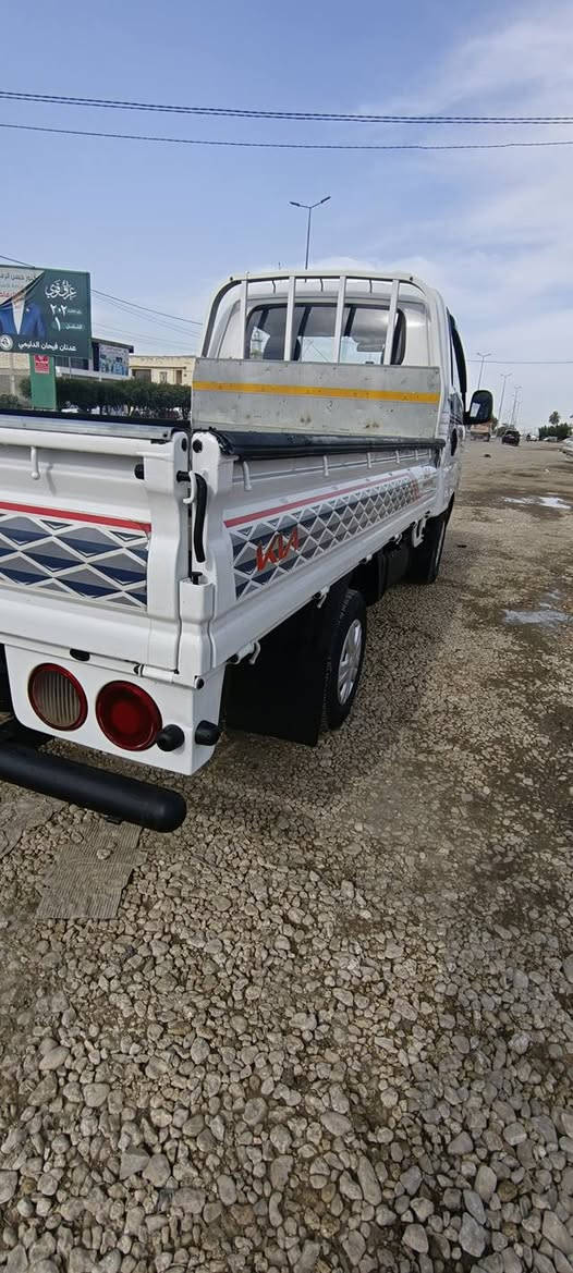 اللهم صلي على محمد وال محمد 
السلام عليكم 
كيه حمل بنكو موديل 2022 بابل للبيع سياره جديده بمعنا الكلمه مكفوله من الصبغ فقط بيه بارد في البند قد الشبر بدون داخل واصبع في الربع جهة العبري كما موضح بالصور والباقي كفاله مكينه على وضع الشركه سنويه ل 28 السعر 140$ وبيه مجال مكان السياره بابل متحتيه ***********/***********
