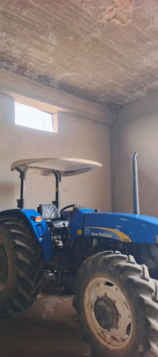 سلام عليكم تركتر نيوهلند موديل 2013 نضافه فول شوف العين المحرك برغي مامفتوح للبيع الموقع غرب الموصل قرية تل خزف للاستفسار    ‭٠٧٧١ ٩٥٨ ٠٣٥٠‬
