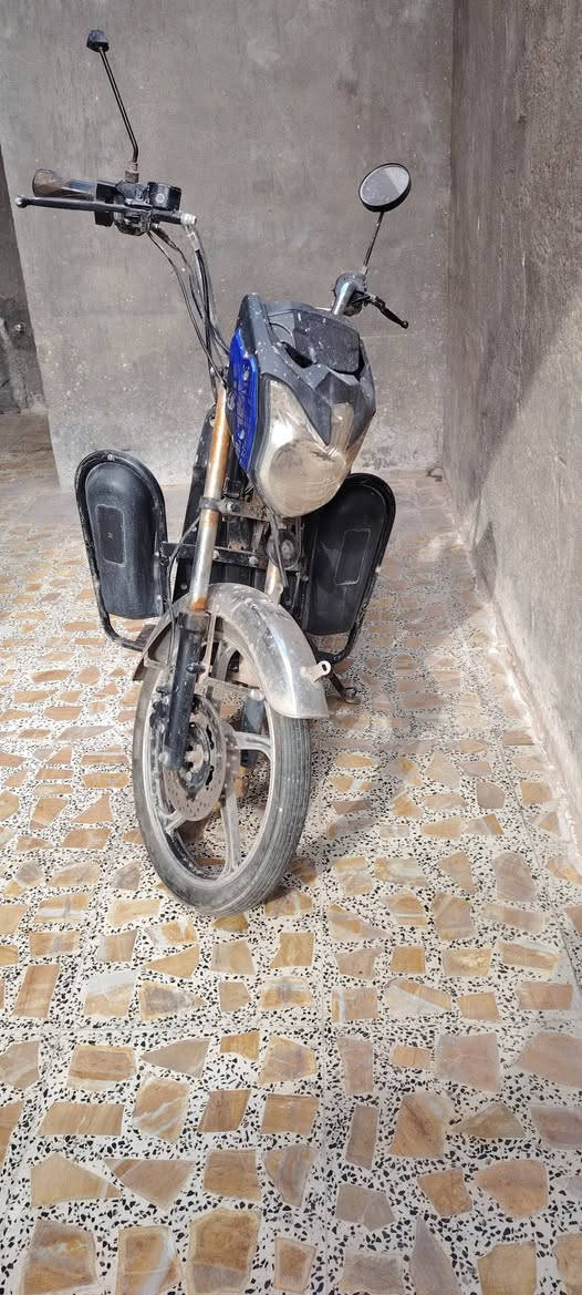 مطور متروك صارله تقريبا 4 أشهر بطاريات يعني متروكات يحتاج له بطاريات وشويه تلحيظات والسعر انته قيم بالي يرضى الله واخذه
الرقم ***********
