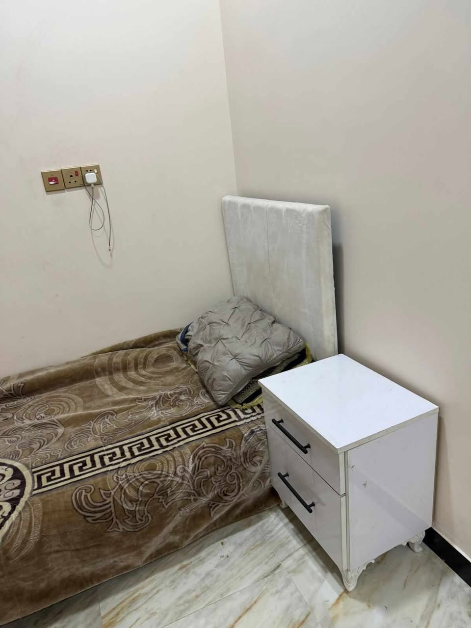 جربايه نفر تسكام وياه الكومدي  ودوشك  الستعمال كلش قليل  سعرهن 80


**إذا كنت صاحب هذا الإعلان وتريد حذفه لأي سبب، رجاءا أرسل رسالة إلى الدعم الفني**