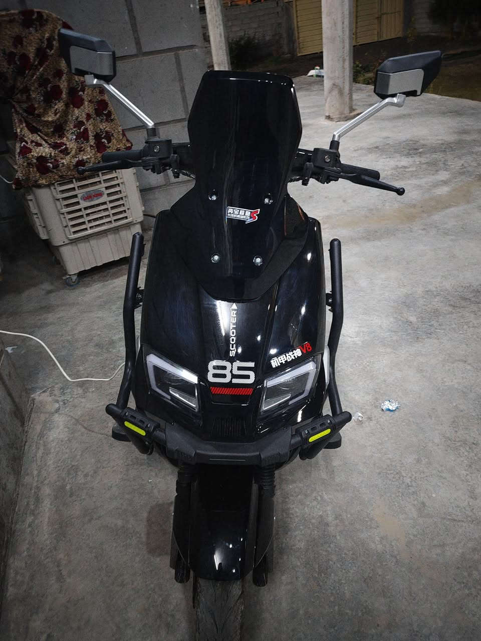 سلام عليكم دراجة شحن 6بطاريات 4 نمر صار اسبوع من ماخذهة الله شاهد مراوس بستوتة للاستفسار *********** بعدهة زيرو
