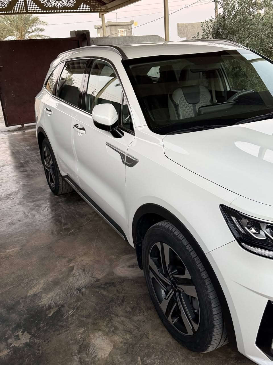 سورينتو خليجي 22 مكينه 6 كير ماوس كشنين كهرباء حساس خلفي امامي صندوق كهرباء بسمي ماشيه 68 الف بيها بارد مكانين 270 وبيها مجال ***********
