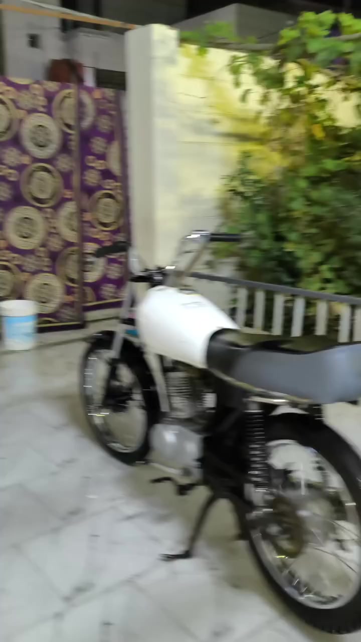 دراجه سيجي نامه للبيع مفتوحه كاور وبستم دراجه اوراق اصولي شاصي بارت 19 تعمير 25 سعر 750 وبيها مجال مكان ناصريه مركر حي التضحيه شارع العياده هذا رقمي والخاص مفتوح ***********
