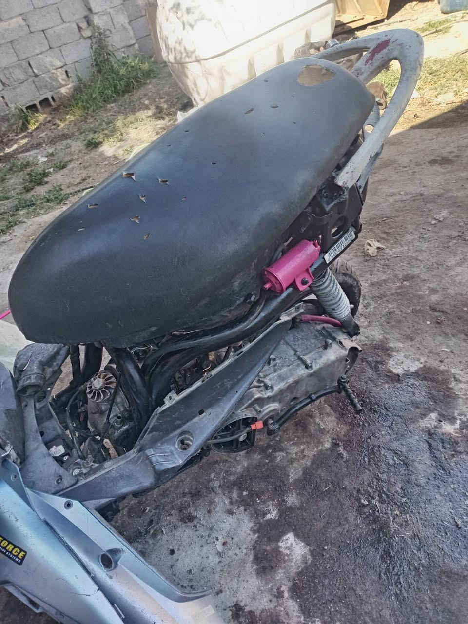 للبيع او مراوس وانطي فرق دراجه ماكس منغولي  120 شغاله بس من دوسلها ترتر
بيها تزويد دبلات رياضي اصليه وكلجات رياضي اصلي و
 قباقه مال كور رياضي دراجه تجفيت جديد 55 سعر 200
مكاني الحسينيه مال الراشديه
شراي خابرني ***********
