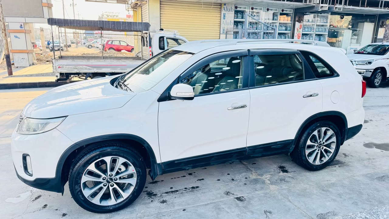 سورنتو موديل ٢٠١٥ 
خليجي ٧ راكب ٣ قطع تبريد مكينة ٢٤٠٠ فول ماعده التنته 
فوووول ماعده التنته 
مكفوله كفاله عامة فقط شك بلدعاميه الاماميه مبينه بصور السياره جاهزه من كل النواحي تشغل وتطلع لدهوك تايرات جدد لايتات زنون عالي ناصي السياره استخدام شخصي ماشيه ١٢٨ الف فقط كلش نضيفه 
السياره باسمنه ل٢٨  تحويل تحوويل ثاني يوم 
السعر ١٧٥ ورقه مجال كلش قليل 
رقم تلفون *********** البصرة, العراق
