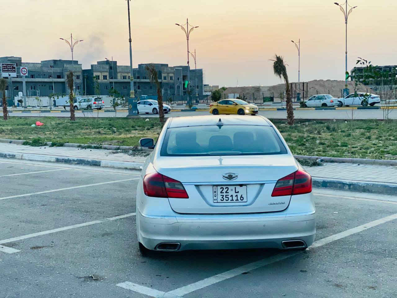 جنسس مديل 2013امريكي حادثه جاملغ وبنيد بدون داخل باقي السياره مكفوله من الضربه والصبغ سياره جديده وجاهزه حداديه تخم تاير محرك وكير مكفولات محرك 6سلندر مواصفات شاشه كامره تحكم استيرن بصمه تشقيل بصمه ابواب داخل بيجي كشنات جلد وكهربائي مري شفط رقم أربيل دولي السعر 96مع مجال للأستفسار ***********مكان السياره كربلاء( مكلف بالنشر )
