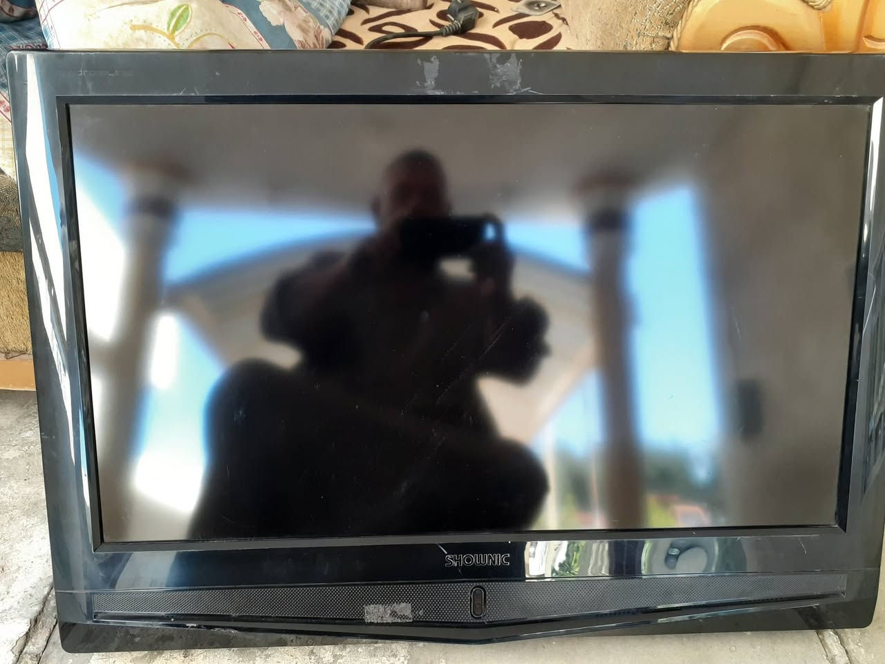 مرحبا شاشه للبيع حجم ٣٢ اشلونك باب اول نقص الفيشه مال الجدي رقم تلفون ***********
