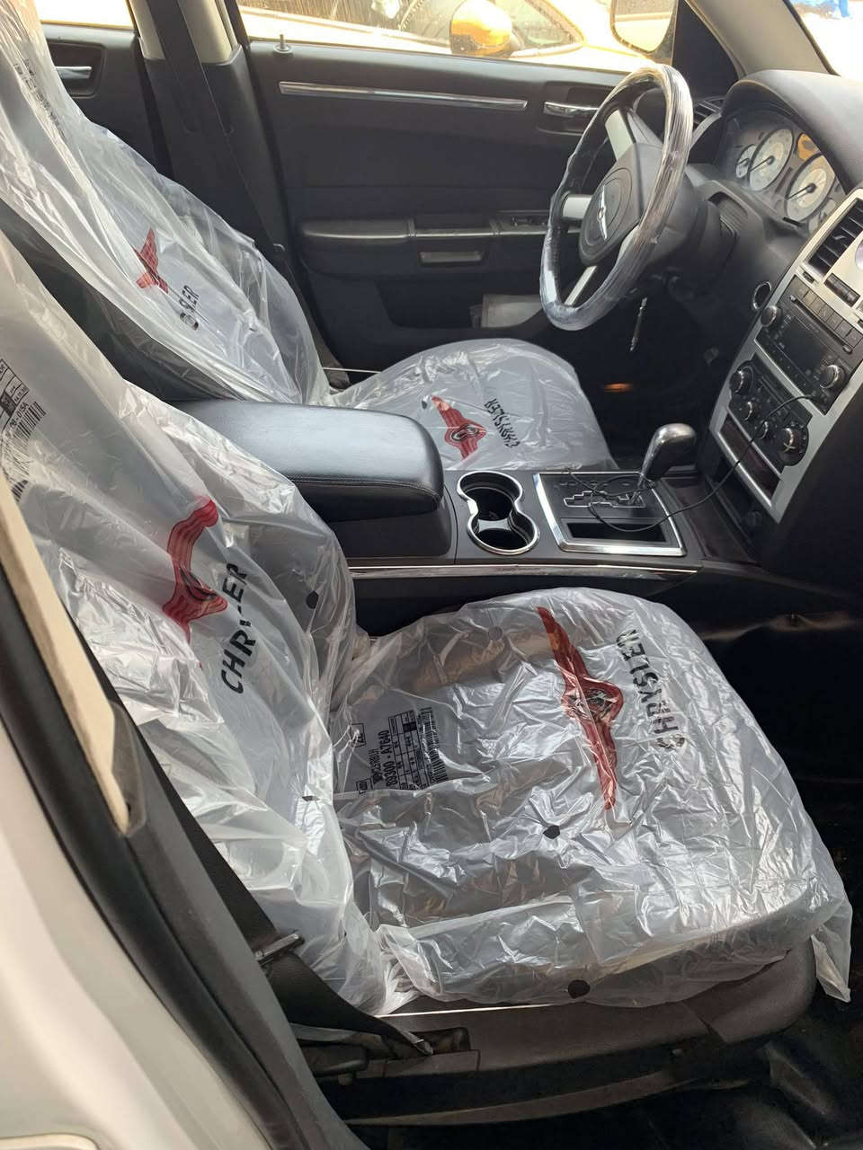 سلام عليكم اوباما 2010
عشره اصل 4 جوكات سياره جديده بوضع الشركه ما شايفه الخط ماشيه قليل رقم بغداد باسمي محرك 3500 منضومه زنون حداده طخم تاير محرك كير كله جديد مابيه نقص برغي حادثه صفحه السائق الأيسر ضربته يم لايت خشم جاملغ وخشم البدنه وهلال خلفي تعمير خياس وبيه خياس بلباب قليل السعر 138 مكلف بنشر ***********
