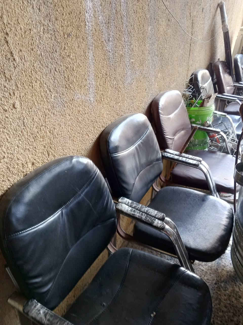 السلام عليكم غراض البيع الشري يتصل ***********
