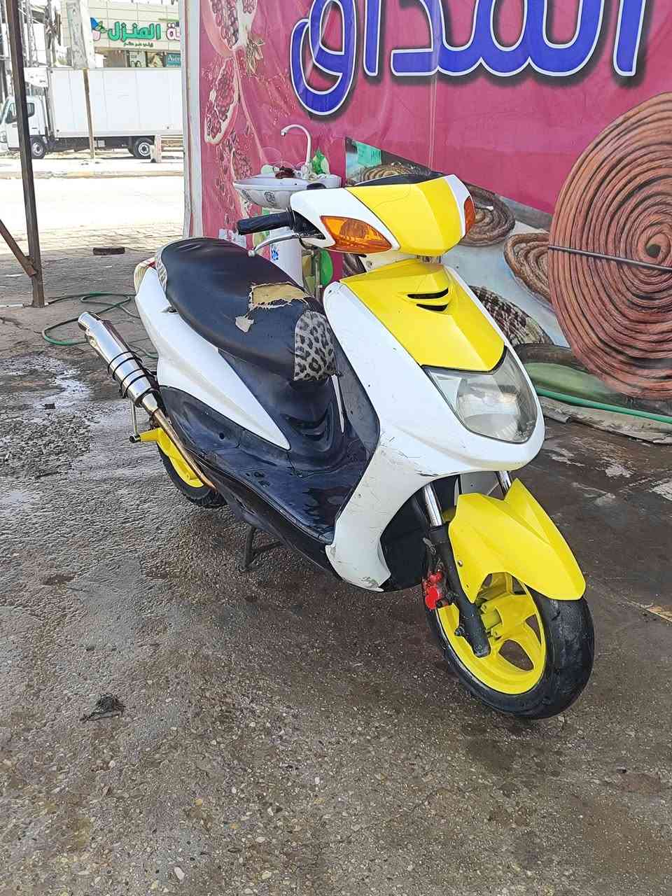 السلام عليكم
سكنس نثيه بوشه59 كلجات رياضي سلف رياضي الدراجه حلوه وما ناقصها شي بس الصالنصه مو وياها انطيك البلاديه السعر625
***********
