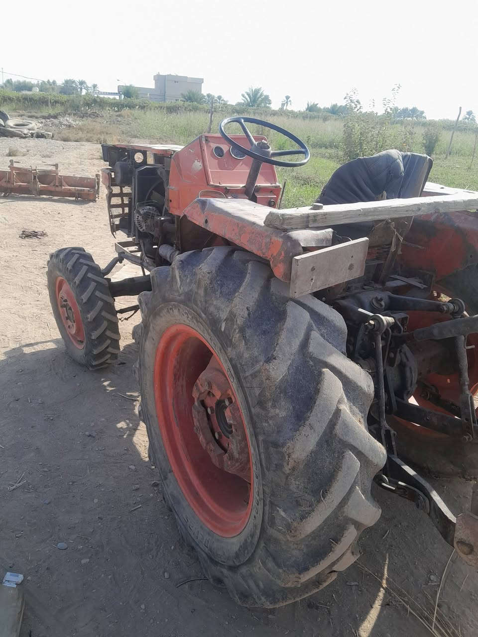 كابوته موديل ٩٠ محرك بي بغار مع رفاس وفيدان مكان ديالى الخالص اتصل على الرقم ***********و*********** وتدللون
