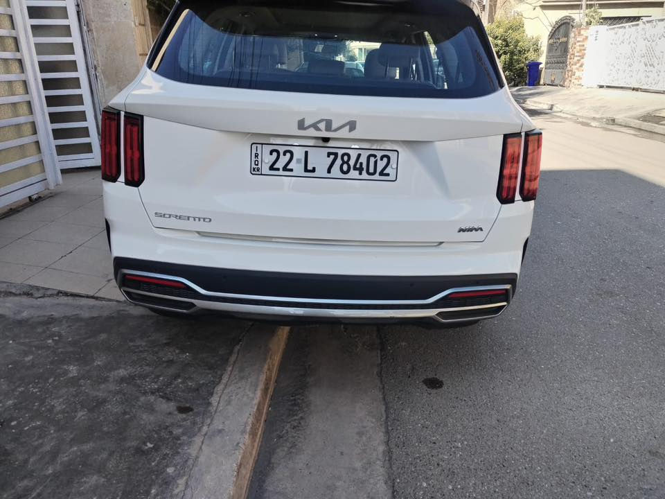 السلام عليكم
كيا سورينتو ابيض للبيع 
موديل 2023
خليجي فول مواصفات 1/1 عدا فول ويل
ماشيه 58 الف وقابل للزيادة
تخم تايرات جديد قبل اسبوع اشتريته
سبير منازل 
بصمه عدد 2
اشتريتها حديثه زيرو ع ايدي
فقط طخة صغير باب الصدر الي بصف السايق بدون تصليح 
رقم اربيل سنويه حديثه وسيارة باسمي ثاني يوم تحويل 
السعر 32الف (3 شدات وعشرين ورقة)
بغداد / السيدية
*********** متاح واتس
