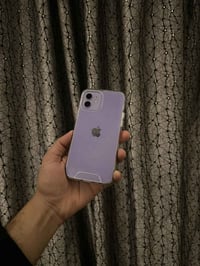 ايفون 12 عادي ذاكرة 256 بطارية 76 نضيف جدا بلادي عل فحص للبيع السعر 26...