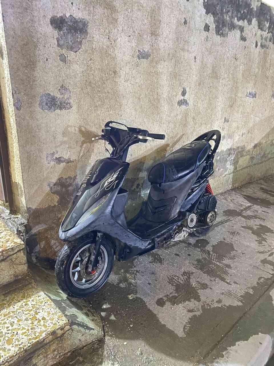 (مراوس )بدون نطايح دراجه كفرات كامله بكلايت اربعه ترايش ملح صفاح ذيل كصه مازده ختم واحد


**إذا كنت صاحب هذا الإعلان وتريد حذفه لأي سبب، رجاءا أرسل رسالة إلى الدعم الفني**