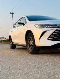 byd كن بلاص  ابيض داخل ابيض ملكي    نضافه 100‎%‎100 كفاله كفاله سياره ...
