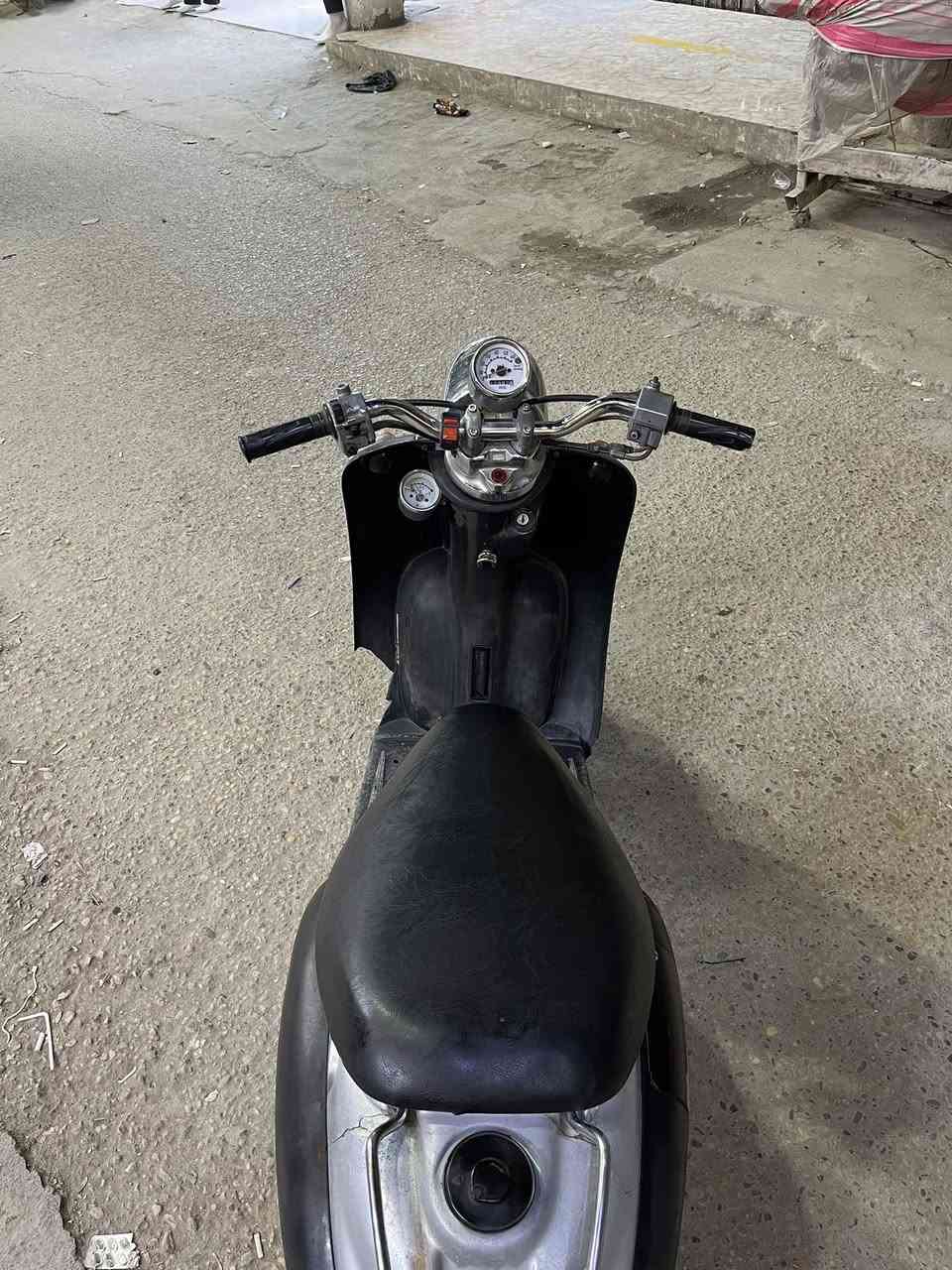 دراجه مصريه للبيع شغاله من طول لطول ماعوزه شي شغاله سلف هندر الدراجه ما مفتوح ولا ملعوب براغيها ابد دوم شرط تفحص الدراجه وين ما جان وتاخذ وتروح نضافه تشوفها بعينك عنوان الدراجه ناصريه مركز للتواصل خاص ***********
