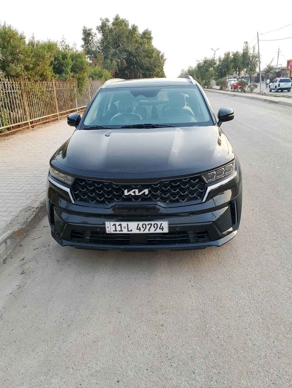 السلام عليكم كيا سورنتو هايبرد 2022 وارد امريكي اسود رقم بغداد الجديد وب اسمي. ماشية 130 الف كيلو رقم بغداد
السيارة بيها خمس قطع تبديل مال امريكي بدون صبغ وبدون دواخل حادث سطحي. 
⛔️ محرك 1600 تيربو طيارة
⛔️بصمة تشغل وابواب وتشغيل عن بعد 
⛔️لايت 4 عدسات 
⛔️شاشة كبيرة 
⛔️كامرة خلفية 
⛔️حساسات خلفية 
⛔️7 راكب كشنات منفصلة VIP
⛔️كشنات جلد 
⛔️كشنات تدفئة 
⛔️قيادة ذاتية (حسب خطوط الشارع تقود وحدها) 
⛔️تحديد مسار 
⛔️كروس كونترول 
⛔️رادارات 4 امامية خلفية ومحيطية 
⛔️وضعيات قيادة سبورت ، نورمل ، وايكو 
⛔️سايدبريك كهربائي (بصمة) 
⛔️ اوتو هولد 
⛔️كير ماوس 
⛔️تحكم ستيرن كامل
⛔️التفويلة تمشيك 1000 كيلو
⛔️بانوراما سقف
⛔️كراسي جلد منفصلة

السعر 185$
مكان السيارة بغداد /السيدية
للاستفسار الاتصال
       *********** 
***********
