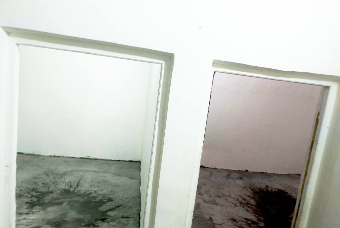 السلام عليكم اسعد الله اوقاتكم🤍

ملاحضه:البيت حاليا فارغ وجاهز للسكن 
🛑#دار سكن للبيع  بناء قديم 

# المساحه 170م

..................... 

🛑# نوع العقار طابو صرف زراعي بإسم عراقي

🛑# وكاله ومكاتبه نسخه من طابو

................... 

🛑# يتكون من غرفه2 كل غرفه 4×4وصاله وموزع واستقبال 6×4 ومطبخ وصحيات حمام في الداخل وتاليت في الخارج 

🛑#يبعد عن الشارع الداخلي السايدين  وقبه بو الجوزي مشي سيرا 5 دقائق أقل النصف كيلو  عرض شارع البيت 7 ونص متر  

🛑#  جميع الخدمات متوفره مدارس وماء و كهرباء و مجاري 

🛑# خلف البيت نهر بزل للمجاري ماتحتار بيهن 

🛑# العنوان البصره ابو الجوزي مقابيل قبه أبو جوزي  وتدخل بلفرع 

...................... 
 
🛑السعر 60 وقابل للتفاوض... 

🛑الاستفسار📞 ***********
