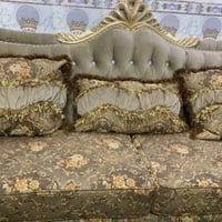 تخم ملكي • ١٠مقاعد • موسوكي اسفنج