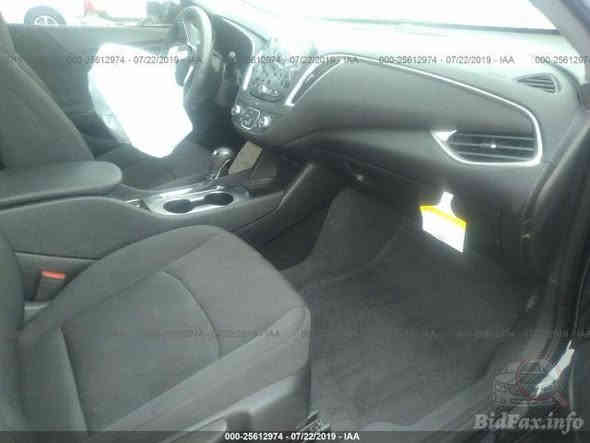 السلام عليكم شفروليه ماليبو 2019 محرك 1500 تيربو نص فول سياره بيها نقوصات بسيطه ماشيه 114 كيلو سيارة بأسمي تحويل ثاني يوم الحادث مثل مموضح والسونار موجود سياره بيها 6 قطع صبغ  السعر 97 وبيها مجال للاستفسار ***********
