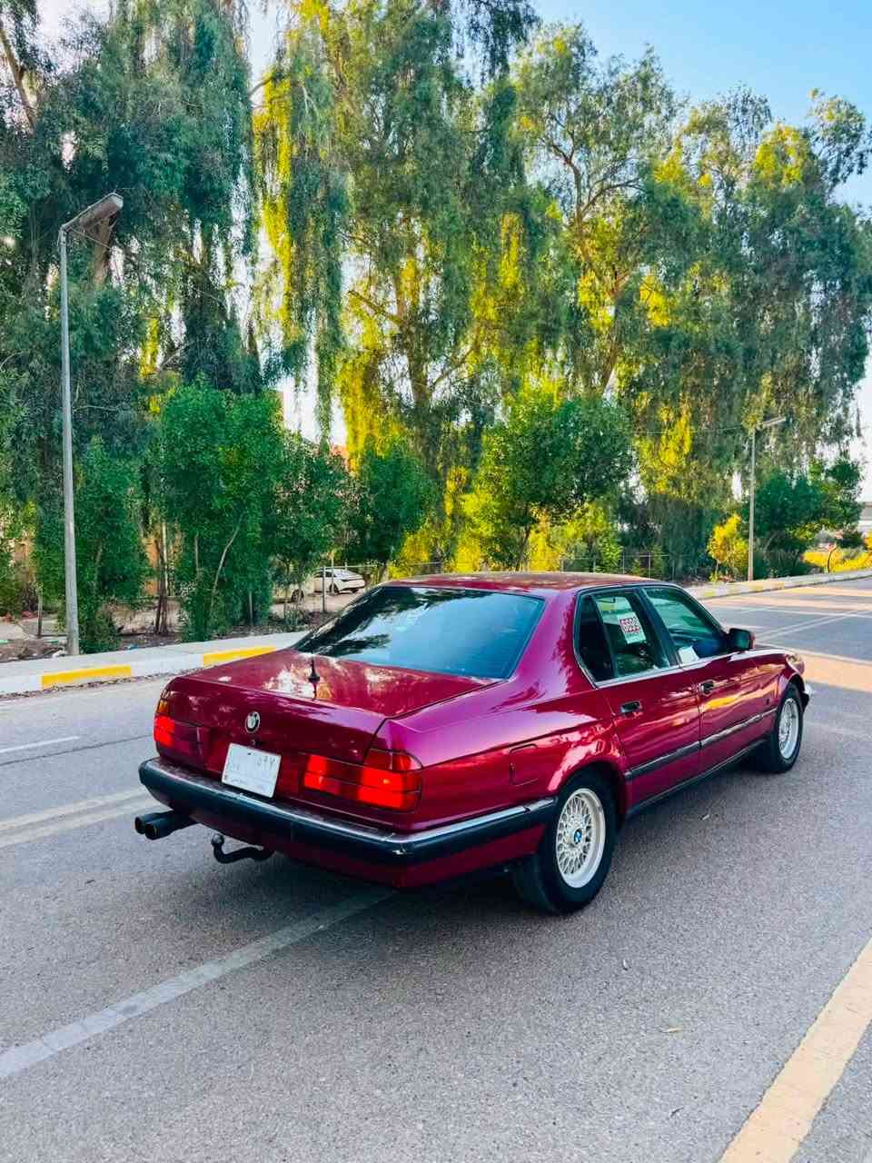 السلام عليكم
شعندك مراوس راسلني واتساب 

بي ام موديل 1992  

صبغ عام للجمالية 

حجم 735

صدر امامي خلفي جديد 

تخم تاير 

غرفتها نضيفه

رقم بغداد شرط التحويل 

تبريد فقط كمبريسر

الكير و المحرك شرط كير اوتماتيك 

كشنات جلد

فتحة

كشنات تدفئة

كهربائيات كلها شغالة 

السياره جاهزه 👍🏻￼

مكاني بابل مسيب

***********
