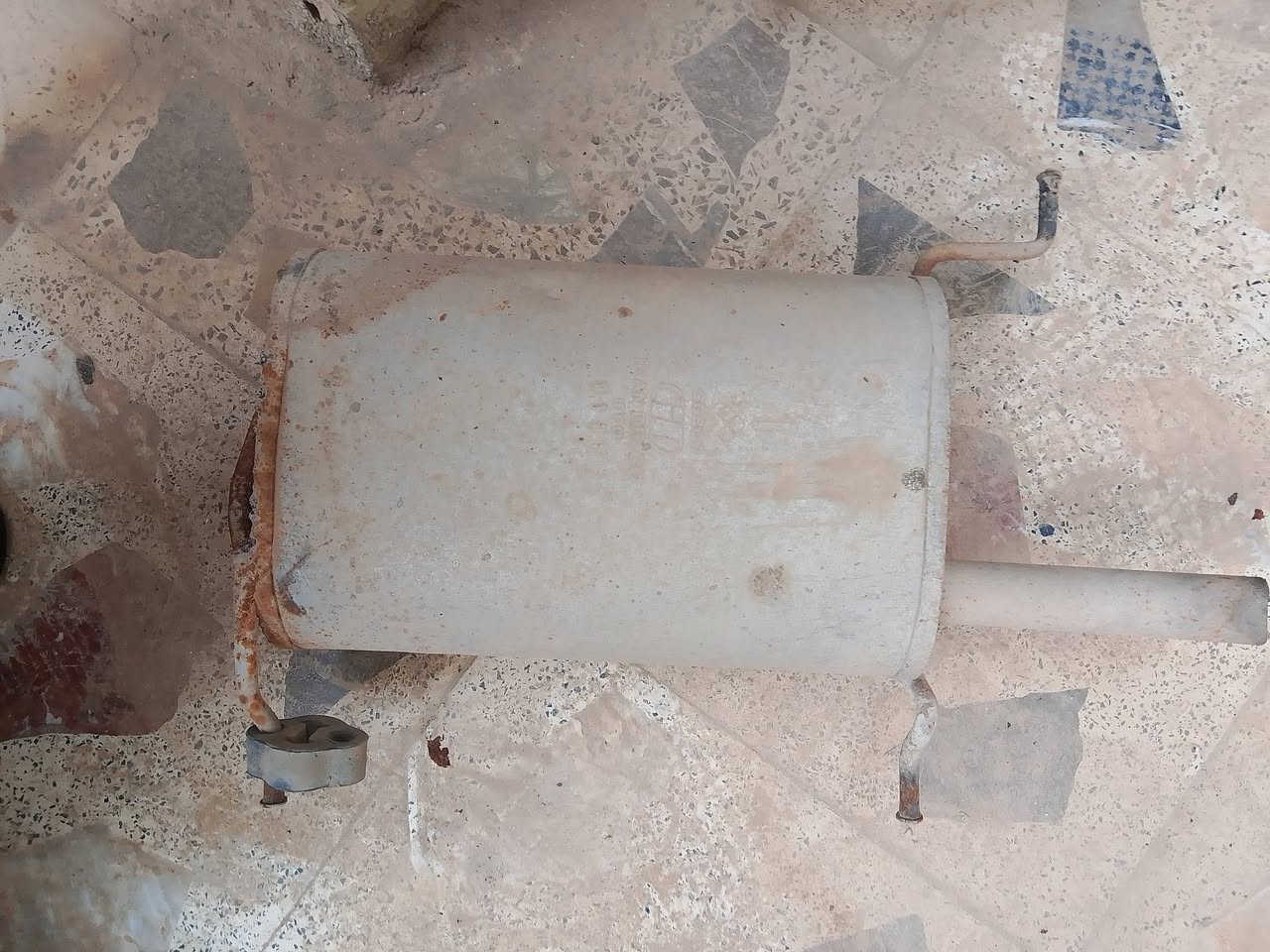 السلام عليكم اخوان عندي هذني غراض طيبه سيبايه+شوته+دكشن حار+بطيخه صالنصه (اريدهم 75)وهذا رقمي بغداد ***********
