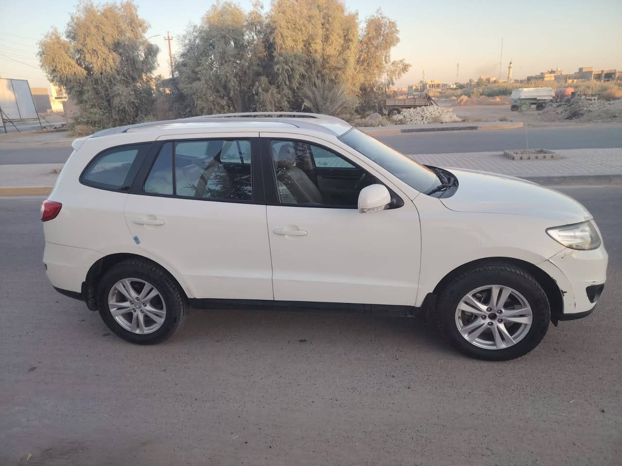 السلام عليكم 
هونداي سنتافيا2012
رقم بغداد الانكليزي 
ماشية 160
6سلندر
مواصفات نص يعني مو فول
7راكب
للبيع السعر 167
سيارة نظيفة وكلشي موضح لكم بالصور المرفوقة
الرقم : ‭0784 170 9191‬
