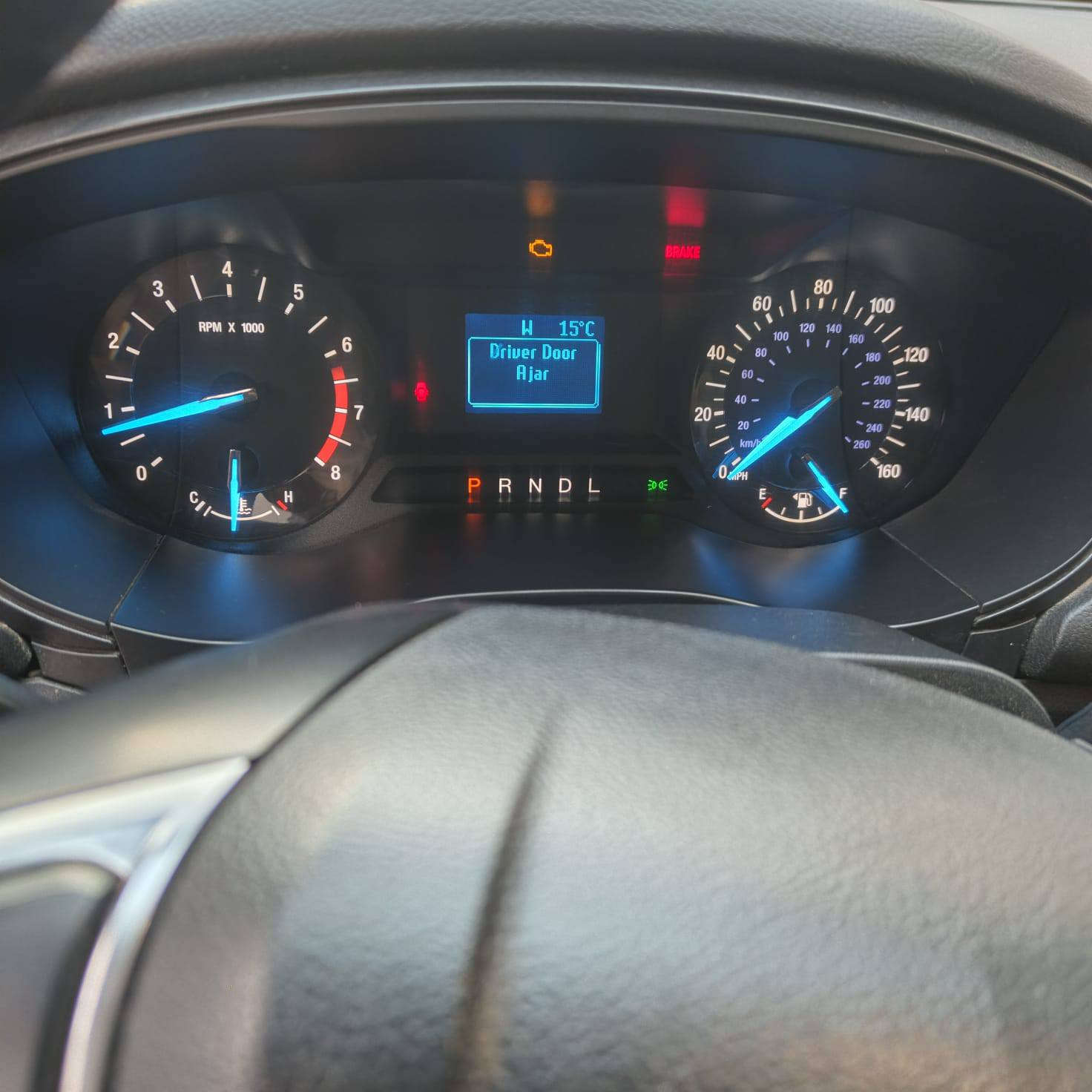 سلام عليكم المحروسة للبيع  فورت افيوجن موديل 18 حجم المكينة 2500 تنفس طبيعي المرغوب مكينة أو كير كفالة بدون فتح رقم اربيل  بسمي  بدون صبغ بيها بارد موظح بالصور  صور الحادث بلمنشور الصندوق نفسة امعمر بدون دواخل 
بدون ايرباك  مكاني بغداد الدورة شارع 60 السعر 125  الشراي يتصل علرقم *********** واتساب موجود تحياتي للجميع
