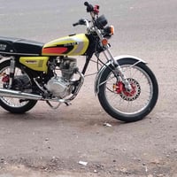 للبيع دراجه كامله للستفسار 0776 581 7586