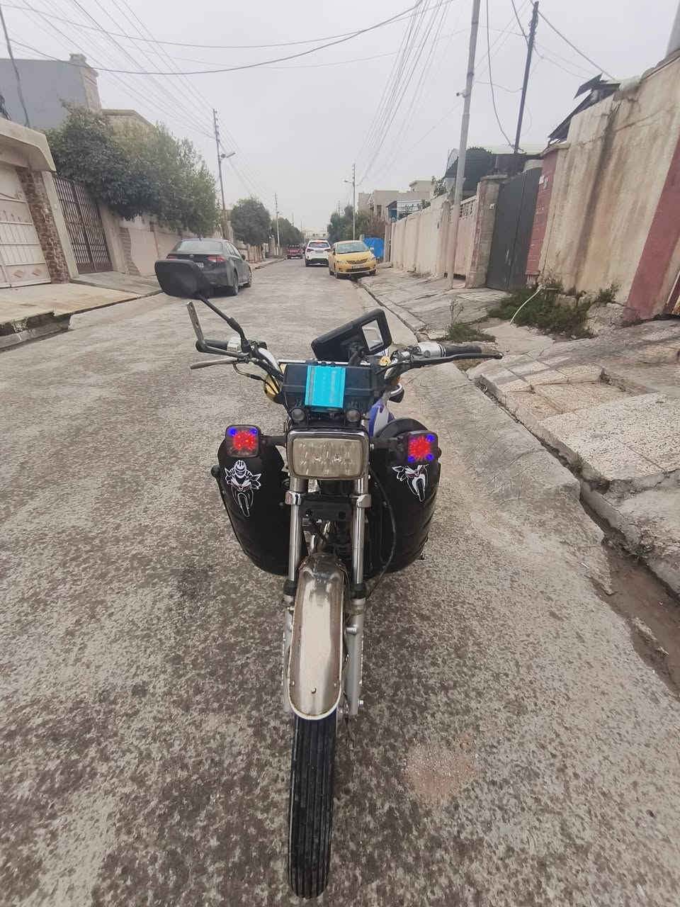 دراجه للبيع تايكر اربع كير 
عنوان الدراجه موصل 17تموز  
 مرقمه رقم نينوى 
الدراجه 
 دهن ابداله امزويل 1/1 دراجه 
موديل 2020
كهربائيات كلها شغاله فول الفول
مابيه اي نقص
ماطور جاهزه
السعر مليون 600 
 اهل ال مليون ونص لا اتعب نفسك اصلا ماابيع 
اتصال***********
+المكينة معمر و كلجات داخل مكينه كله مبدل
الدراجات بيه نقص
