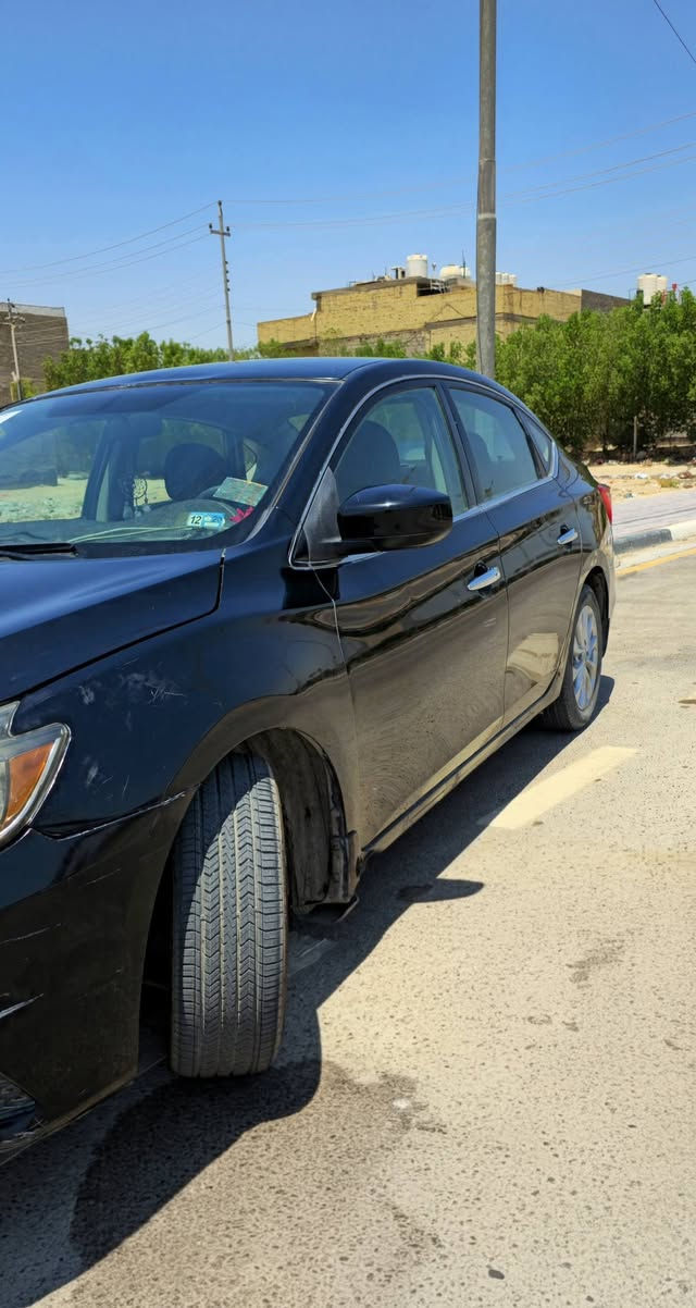 🔥 نيسان سنترا SV موديل 2019🔥
🚗 نيسان سنترا SV 2019 ▪️ وارد أمريكي. ▪️ اللون: أسود. ▪️ الحادث خفيف جدًا وموضح بالصور بكل أمانة.

وضع السيارة: ✅ محرك بلادي عالشركة ومكفول من كلشي. ✅ كير بلادي عالشركة. ✅ بدون دواخل. ✅ الشاصي سليم. ✅ الإيرباكات كلها سليمة. ✅ رقم كربلاء وباسمي. 

المواصفات: ✔️ شاشة لمس. ✔️ كاميرا خلفية. ✔️ بصمة تشغيل (Push Start). ✔️ دخول ذكي (Smart Key). ✔️ ويلات ألمنيوم. ✔️ بلوتوث وتحكم بالستيرن. ✔️ اقتصادية جدًا بالوقود، وناعمة بالسواقة ومناسبة للاستخدام اليومي والسفر.

💰 السعر: 11,000 دولار 📌 أكو مجال بسيط للجاد بعد المعاينة. ❌ البيع فقط، بدون مراوس.

📍 مكان السيارة: كربلاء
📞 للاستفسار: ***********

ملاحظة: الصور تعكس حالة السيارة بشكل حقيقي، والحادث موضح بكل شفافية، والمعاينة خير برهان.
