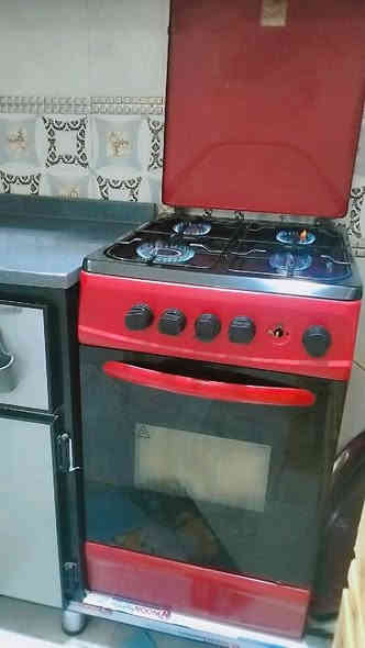 طباخ مستعمل نضيف 90وبي مجال للاستفسار ***********واتس ديوانية
