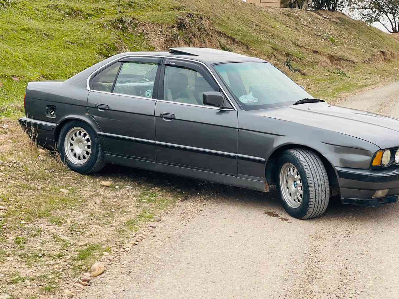 السلام عليكم بي ام ٥٢٥ محرك صقر كير محرك كهربائي تدفه تبريد ثلج مكان تكريت السعر  ٥٠ وذا اكو امراوس اب سني يرهم *********** اني مكلف بل نشر الي يريد يتصل على الرقم الموجود واتساب همات
