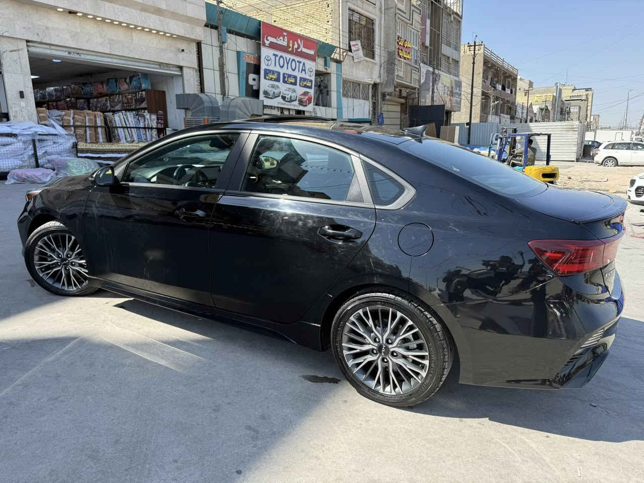 فورتي جي تي لاين للبيع
موديل 2023
 رقم بغداد بأسمي تحويل ثاني يوم 

وارد امريكي حادث قطعتين جاملغ وبنيد 
ايرباك سليم 

تبريد قطعتين
ماشيه 50 الف كيلو وليس ميل
فول 1/1
فتحه سقف 
بصمه 
شاشة كبيره كار بلي 
كامرا خلفيه 
كشنات جلد كهرباء 
كشنات تبريد تدفئه 
رادار امامي تفاعلي وخلفي وجانبي وقوف ذكي 
تحديد مسار 
قياده ذاتيه 
اوتو هولد 
هند بريك بصمه 
تحكم ستيرن فول 
شفتات بل ستيرن 
3 وضعيات قياده 
بكلايت لد 
لد بل ماصدات 
لد بل دعاميه 
ويل 17جبير كروم 
جنطه ذكيه 
شحن واير لس 
لد بل بيبان 
تشغيل عن بعد 

مكاني بغداد حي اؤر 
***********
