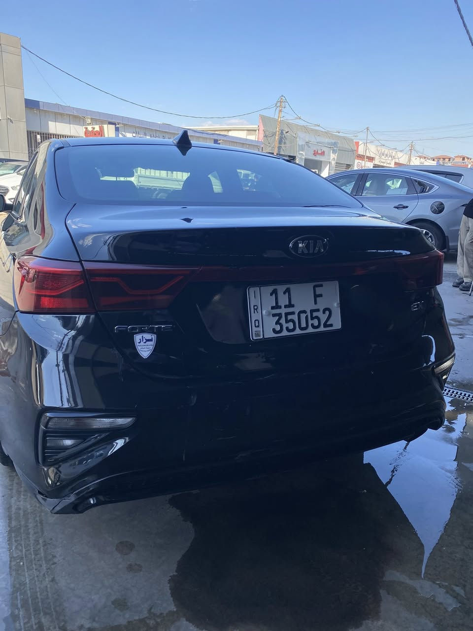 بسم الله الرحمن الرحيم KIAفورتي موديل2019 محرك دوش 1600 ممشى الكلي 152000الف بصمة السيارة كشنات كهرباء نوع امريكي حادثهة جاملغ وباب السعر💵12$الف رقم الهاتف📞***********

