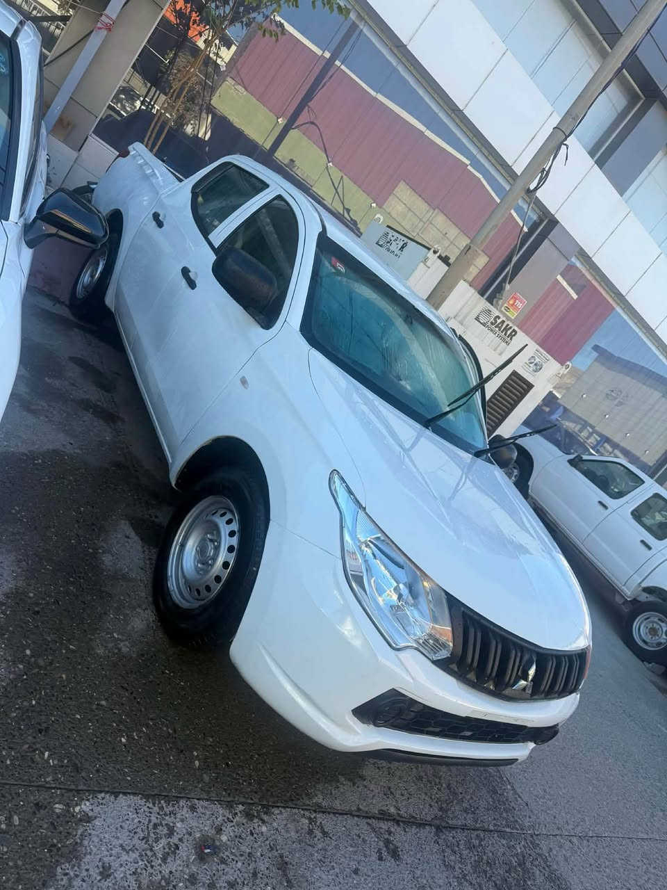 سەرەتا بە ناوی خوای گەورە و میهرەبان

قەزافی بڕاوە بڕاوە بڕاوە

مۆدێل ٢٠١٦

سەیارەکە تا حەز بکەیت جوانە بێ چاڵ بێ شوخت بێ سارد

گێڕ عادی گێر و مەکینە بیلاد

شاشە ئایپات و چوار تایە و ویلی لۆکی لە ژێرە

بۆ نقوسانی مەگەڕێ کامل جایز کراوە

تکایە زانیاریەکان بە جوانی بخوێنەوە هەموو شتێکم نوسیوە

شوێن ڕانیە (چوارقوڕنە)

نرخی ٧١ گەڵا و مەجال

(***********)فایبەر و واتس ئاپی لەسەرە رانية, السليمانية
