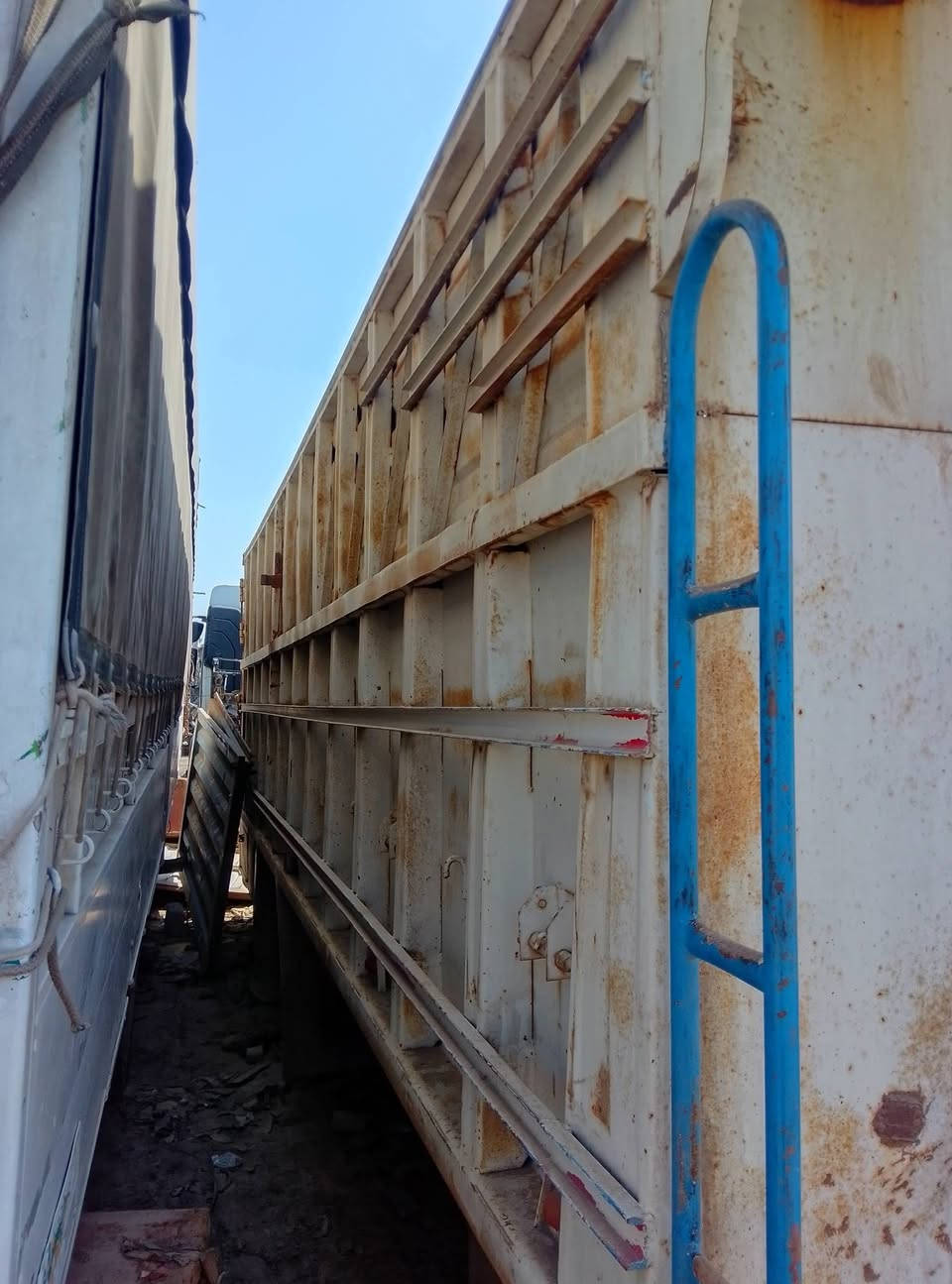 سلام عليكم مجموعه بديات اكتروس البي اقجم سكانيه اتيكو. مكان بغداد جرف نداف قرب سيطره القديمه ***********
