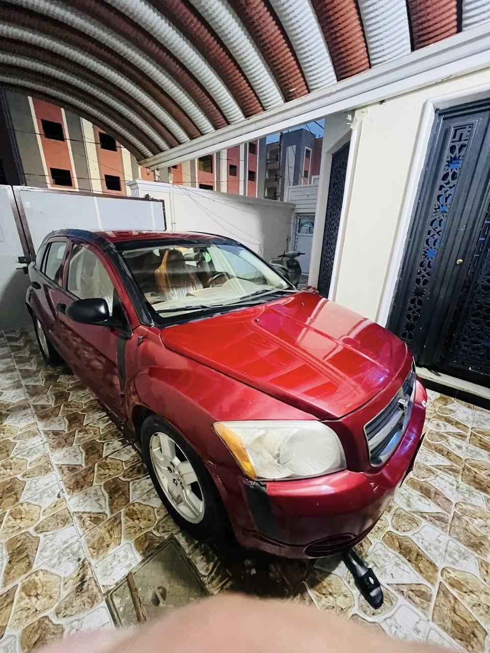 دوج كاليبر للبيع
كهربائيات شغاله كلها بلاد 
المحرك والكير بنظافة عاليه وكفالة
السيارة نص حزام جمالية 
حدادية جيدة جداً الدواخل نظيفة 
باتري تايرات جدد 
المحرك ٢٤٠٠المرغوب 
السنوية ل٢٨والمداور شوكت ما تحب 
مكان السيارة الديوانية المركز
السعر٥٧$
رقم الواتس اب ***********
