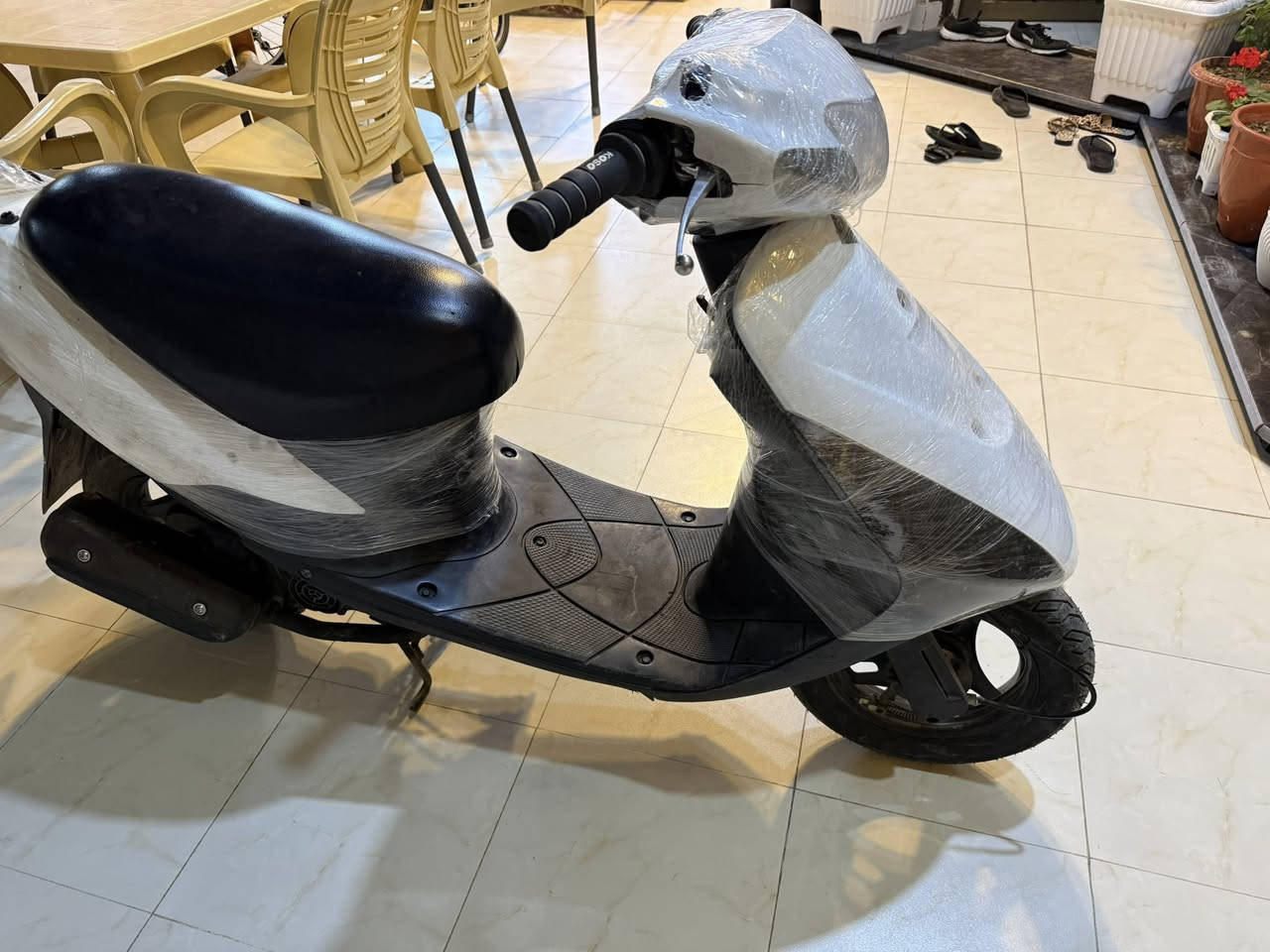 ساسوكي رياضي سلف وهندر صوته ناعم اشاير شغالات وكلوبات شغالات سعر 470 وبيه مجال قليل مكاني المجر الكبير. ***********
