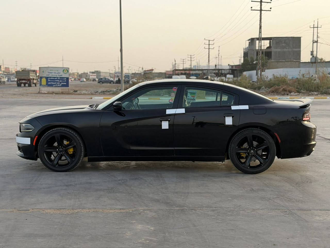 DODGE 🗽
السلام عليكم 
دوج جارجر 
موديل 2019
لون اسود 🖤
رقم بغداد تحويل مباشر 
مواصفات فول عده الفتحه 
" بصمه
" كشنات كهرباء 
" قطعتين تبريد 
" شحن واير ليس 
" شاشه كبيره 
" لايت ليد 
" مواصفات أخرى 
السعر 188 مجال بسيط 
مكان السياره واسط قضاء الصويره 
للاستفسار هاتف واتساب 
***********
