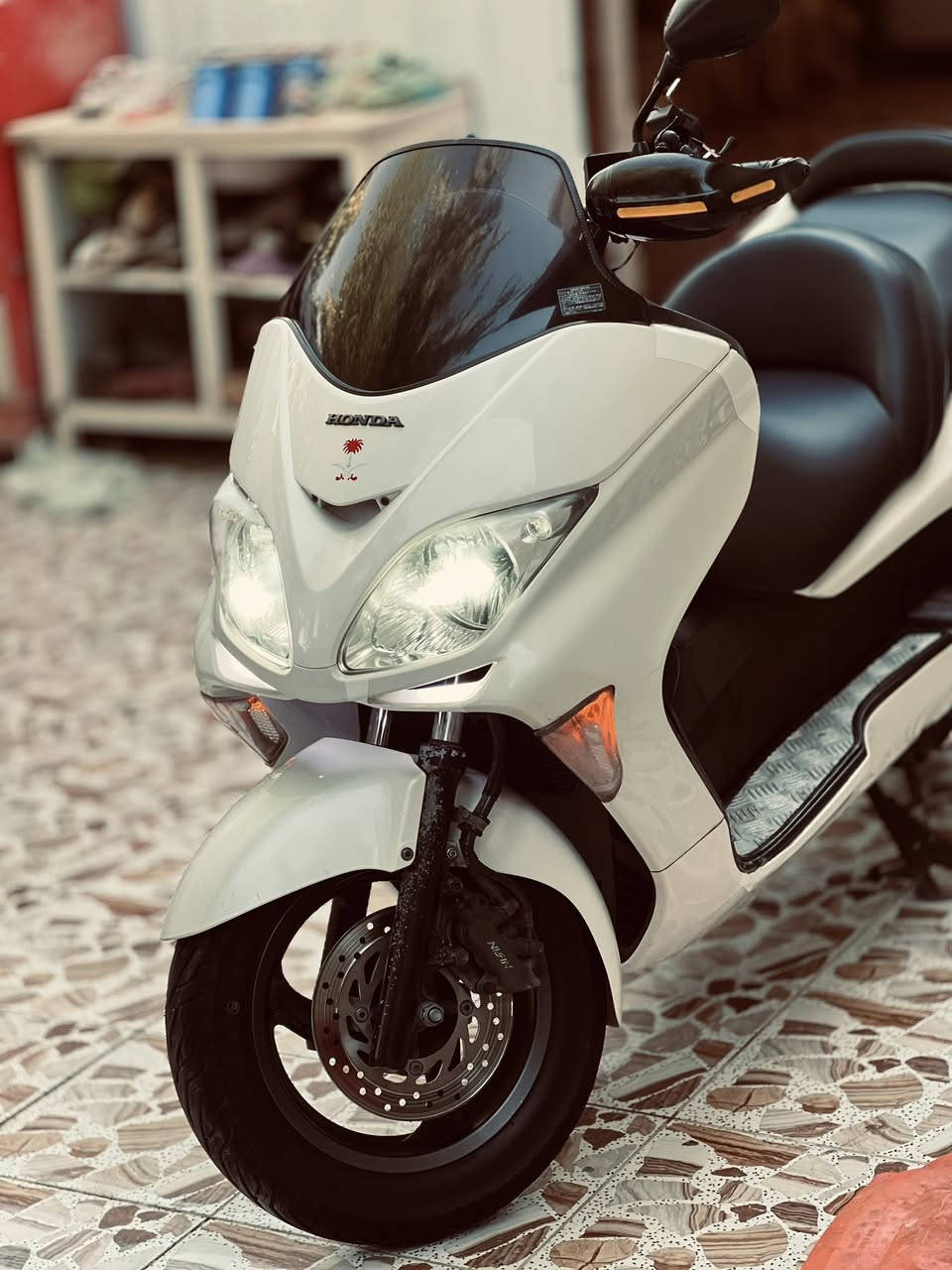 السلام عليكم فورزا للبيع 08 دراجه عميه بلاد جديده جديده بمعنه الكلمه الدراجه رمبه اوراق كامله مكينه خرسه تجي تفحص وتقتنع سعرها 1300 وبيها شويه مجال 

***********
