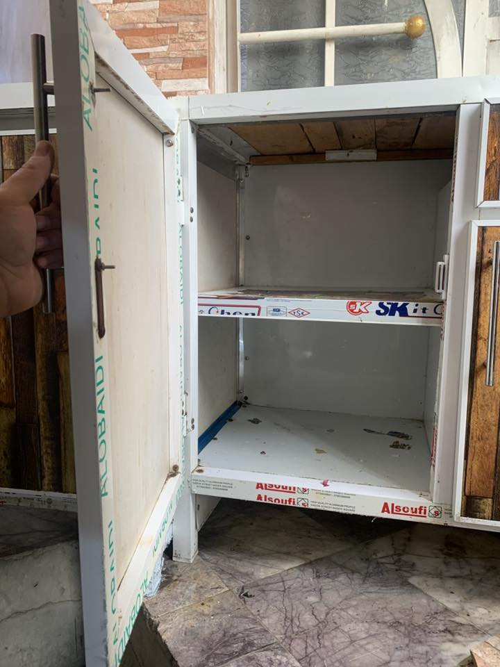 السلام عليكم
كاونتر وسنگ وملحق
نظيفات 
ب120 بيهن مجال مكاني بغداد الحرية
***********
