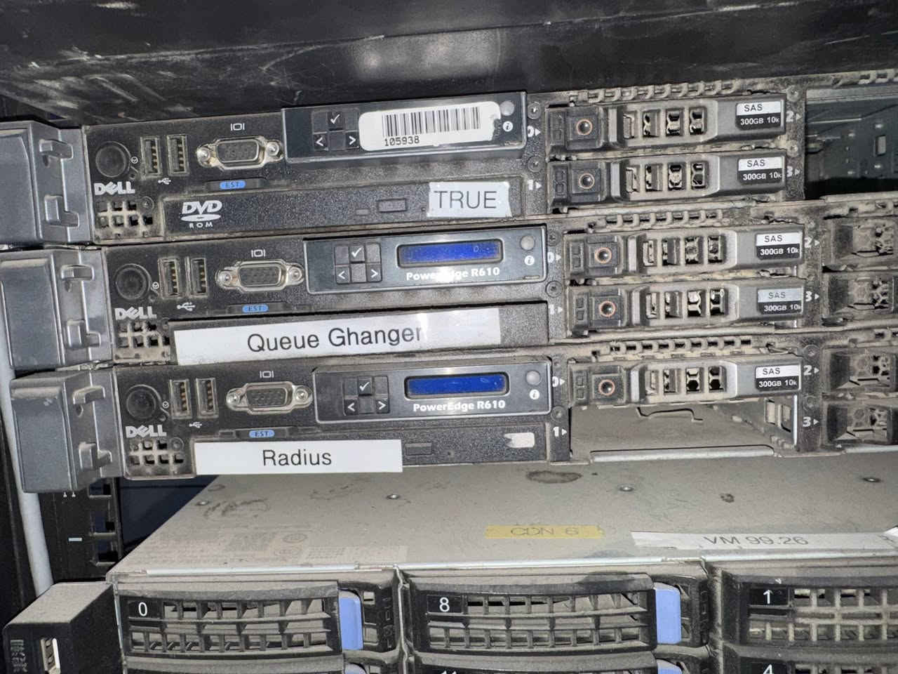 يتوفر اجهزة وغراض لنترنت وشبكات
عاكسات
سيرفرات
سوتجات متنوعة 
اومنيات
بور سبلاي شاحنة بطارية ٢٤ فولت ٦٠ امبير 
عاكسات طاقة شمسية 
الواح طاقة شمسية ٢٠٠ واط 
كيبلات 
بكتيلات


**إذا كنت صاحب هذا الإعلان وتريد حذفه لأي سبب، رجاءا أرسل رسالة إلى الدعم الفني**