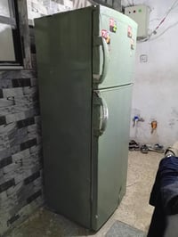 ثلاجة • شغاله • بيه مجال