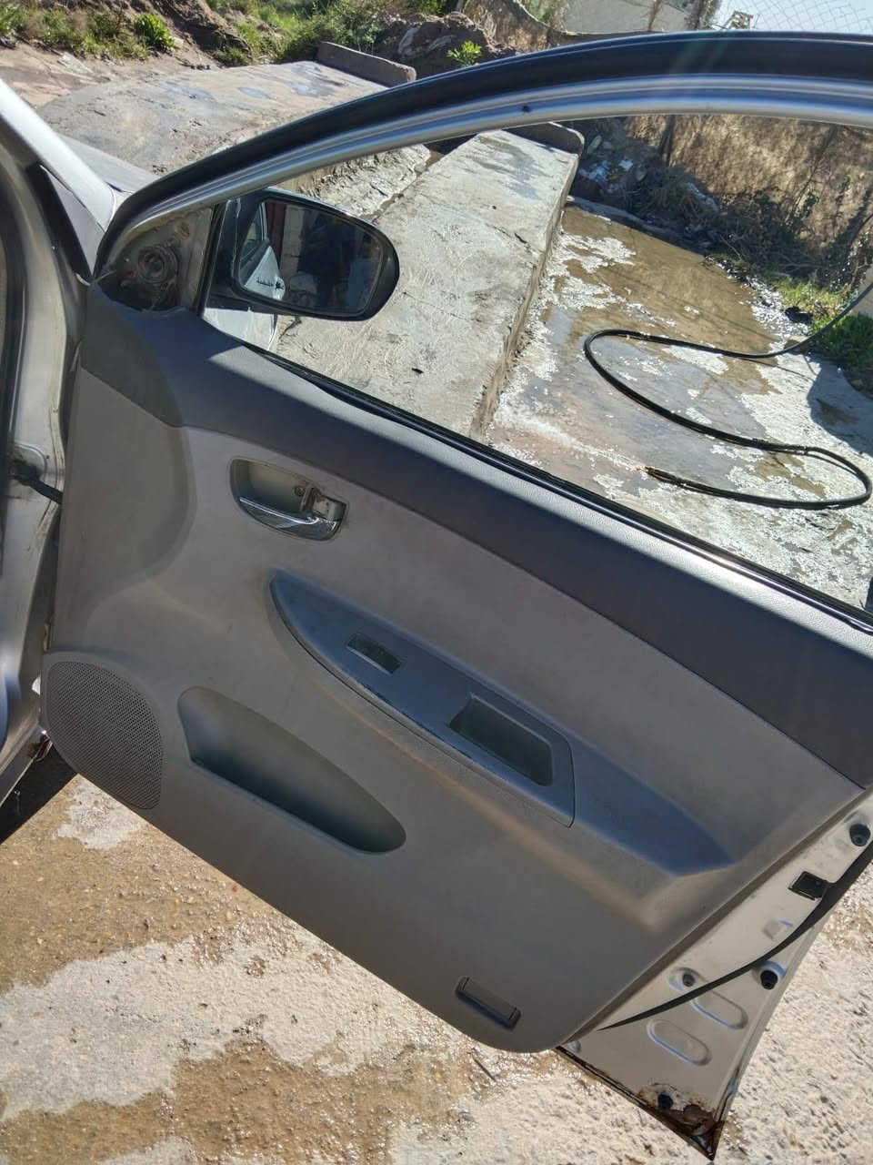 سياره بي واي دي موديل ٢٠١٣ السعر ٤٠ ورقة رقم الهاتف ***********
