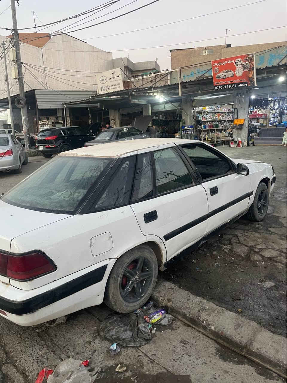 دایو 
مۆدێل ١٩٩٥
سەیارەکە مالی فەقیرە
مەکینە ١٦ ڤیکترایە
٤ جام کارەبای
گێر حادی 
سەیارەکە ئارمی سلێمانی اسلە
گێر و مەکینە بەشەرت ئارم بەشەرت
نرخی ١٠$ مەحامەلەی برایانە
ناونیشان هەولێر بەحرکە 
واتساپ *********** أربيل, العراق
