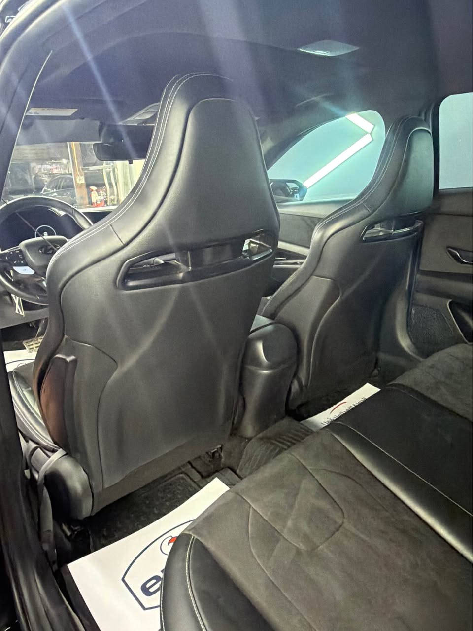 النترا 23 N 
محرك 2000تيربو 
حادث جاملغ ربع الباب عكس السايق بجم كبس بدون ايرباك بدون دواخل 
فول فول مواصفات 1/1 
سرعة 300 🚀عليها شوته رياضي وبرمجه شركه 
بيها كتاب تظليل اربيل 80‎%‎ بعدله سنه وينتهي 
سعر 175 $ 
رقم اربيل بأسمي تحويل فقط 
مكاني بغداد المنصور 
*********** بغداد, العراق
